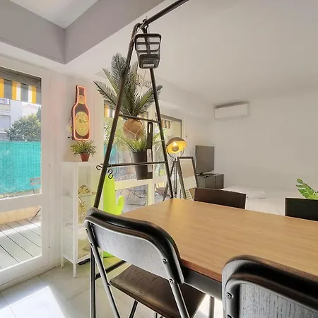 Daire Immogroom - New - Renovated Studio With Terrace *