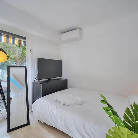 Immogroom - New - Renovated Studio With Terrace Daire *