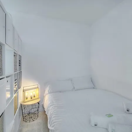 Daire Immogroom - New - Renovated Studio With Terrace *